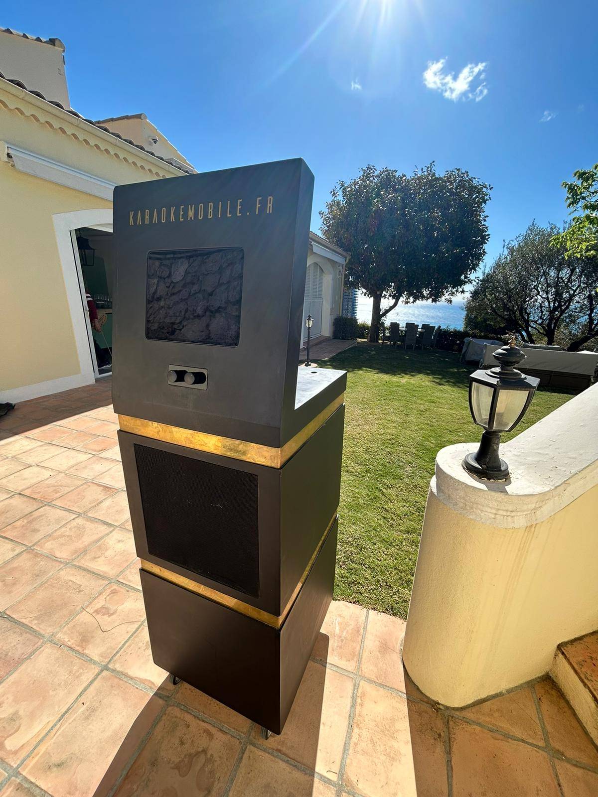 Location de matériel de karaoké pour professionnel de l'animation avec la garantie d'une installation et d'une expérience utilisateur facile Aix-en-Provence 13100, Bouches-du-Rhône